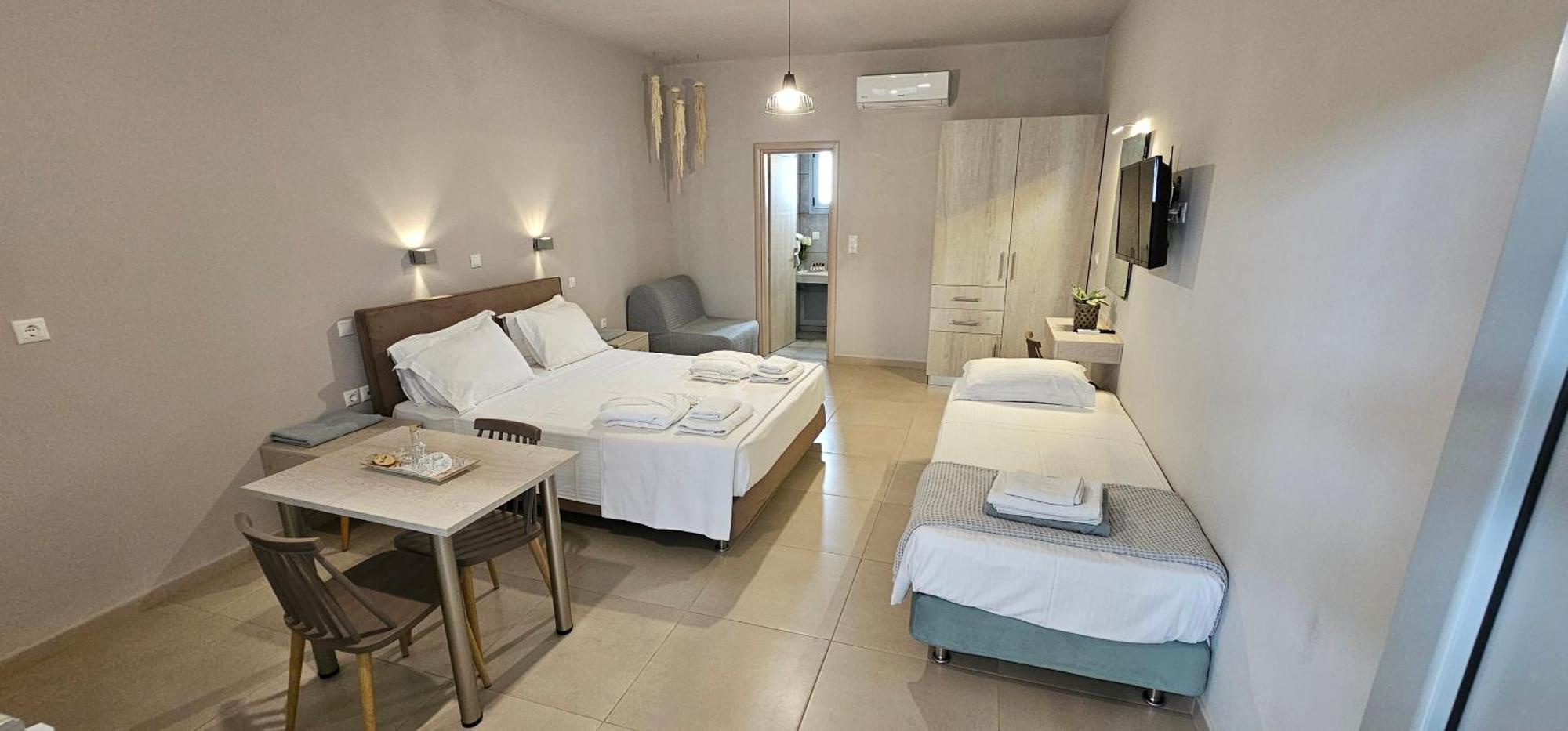 Asteri Apartments Und Studios Makrýgialos Esterno foto