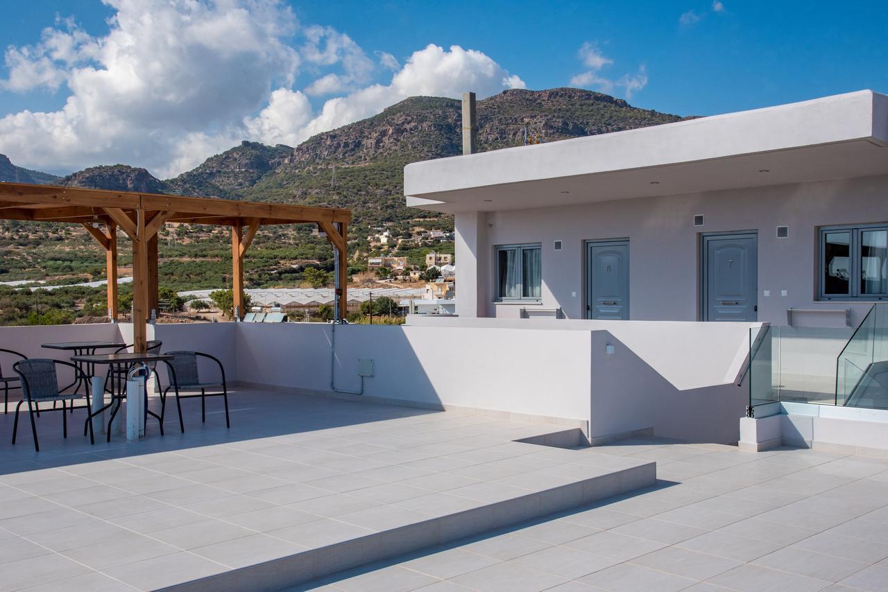 Asteri Apartments Und Studios Makrýgialos Esterno foto